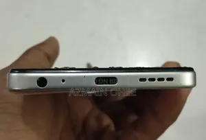 ইনফিনিক্স হট ৬০আই ১২৮ জিবি সাদা