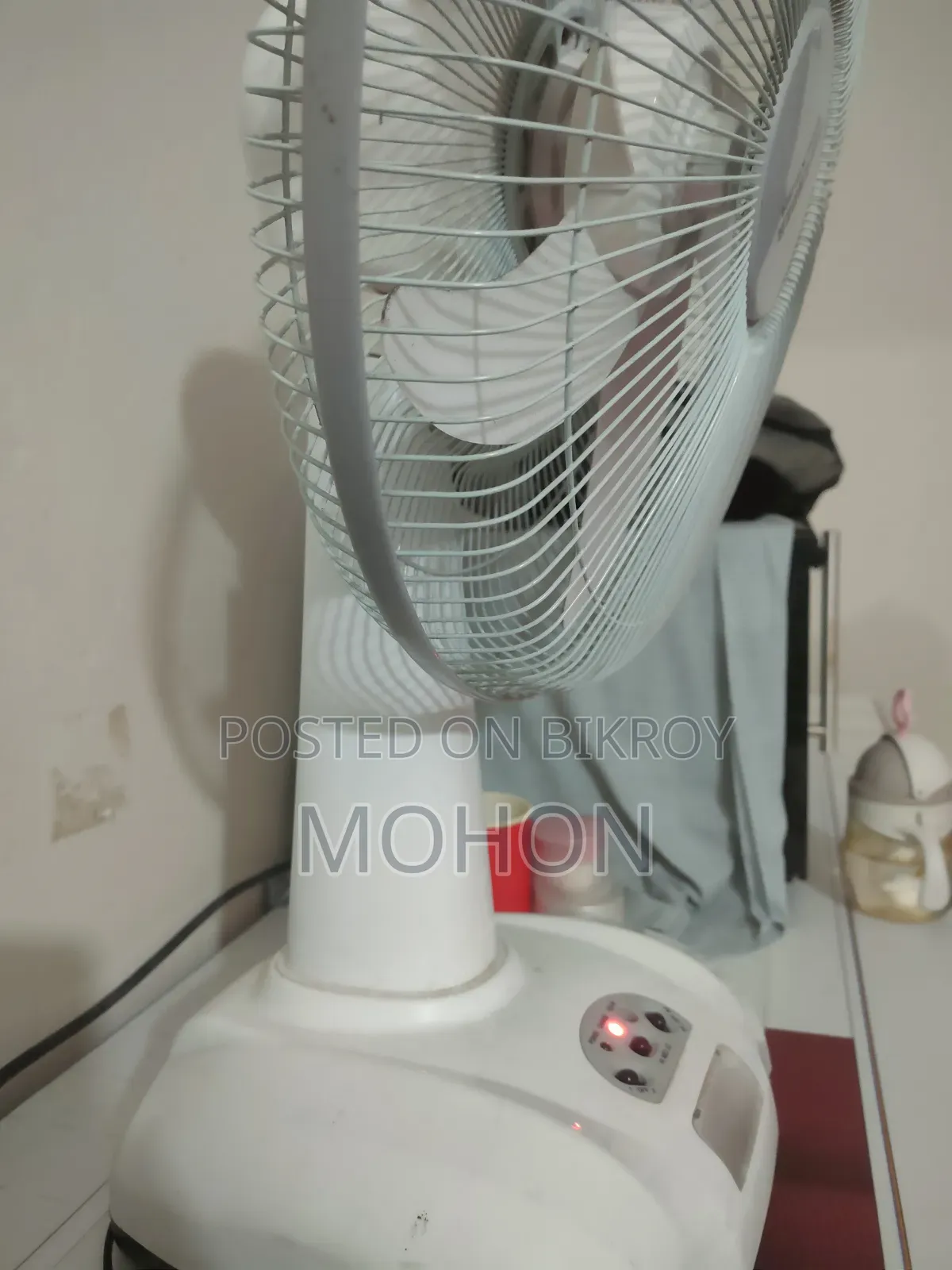 ডিফেন্ডার রিচার্জেবল ফ্যান