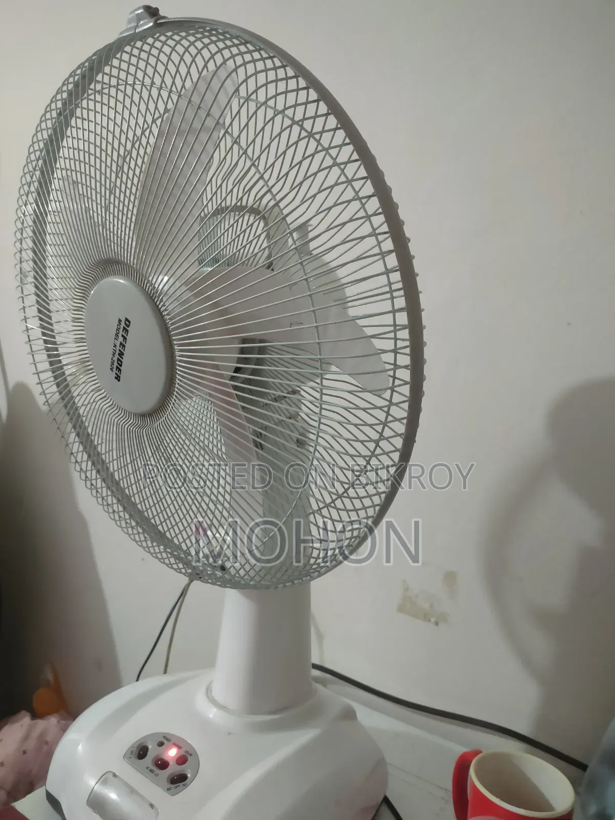 ডিফেন্ডার রিচার্জেবল ফ্যান