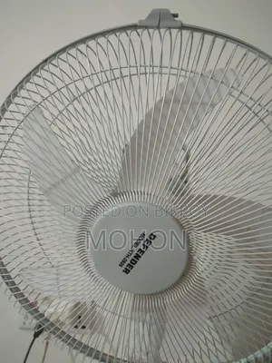 ডিফেন্ডার রিচার্জেবল ফ্যান