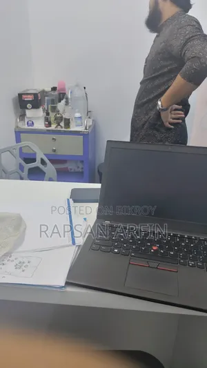 Lenovo ThinkPad X270 8GB Intel Core i5 SSD 256GB Laptop
