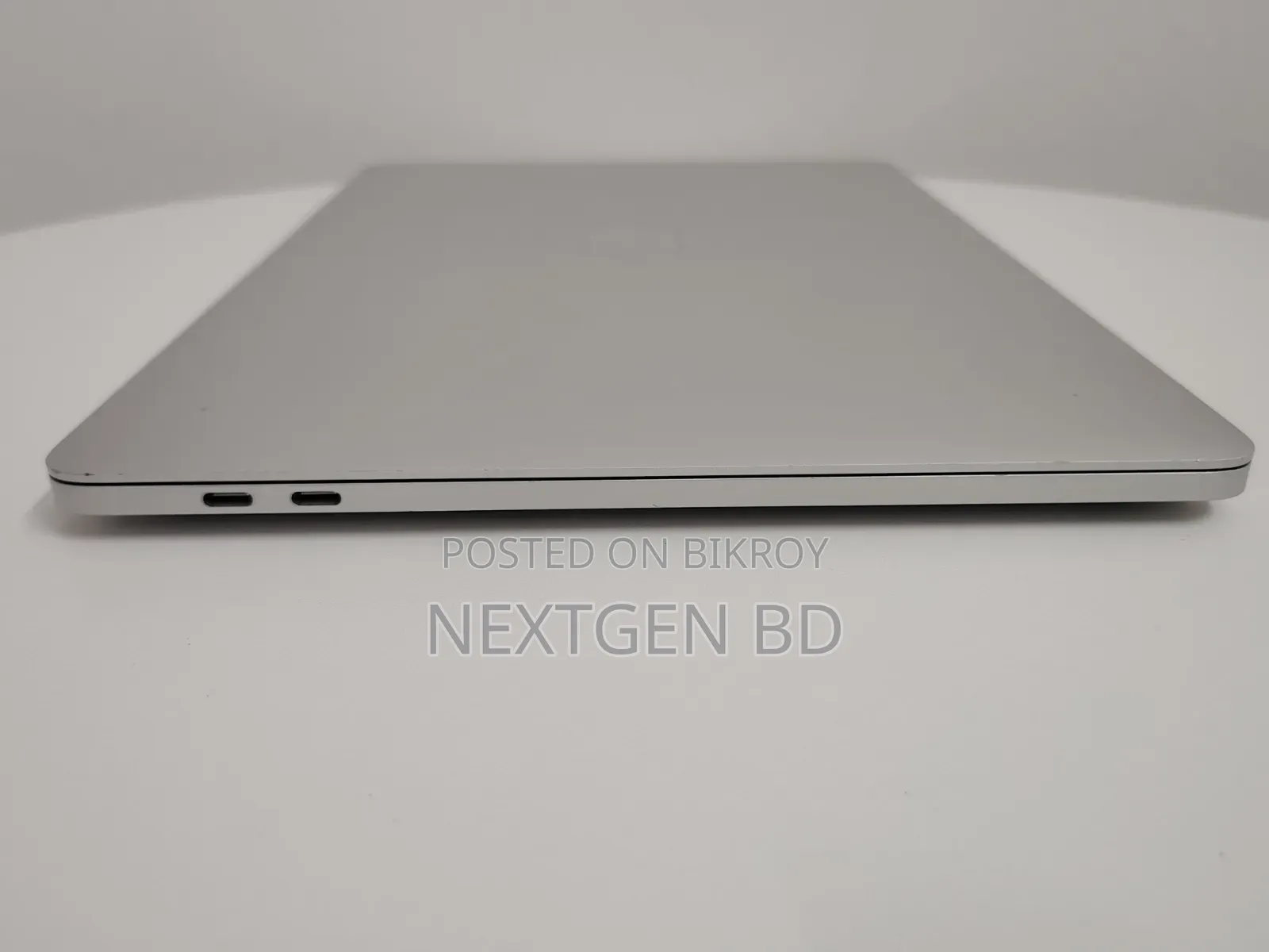 Laptop Apple MacBook 2020 8GB Intel Core i5 SSD 256GB