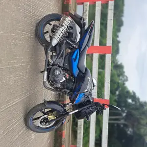 বাজাজ পালসার ১৫০ ২০১৯ ব্ল্যাক