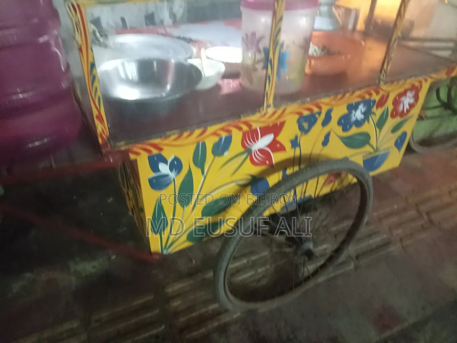 গাড়ির কোনো কাজ নাই নিয়ে এসে দোকানদারি করবে