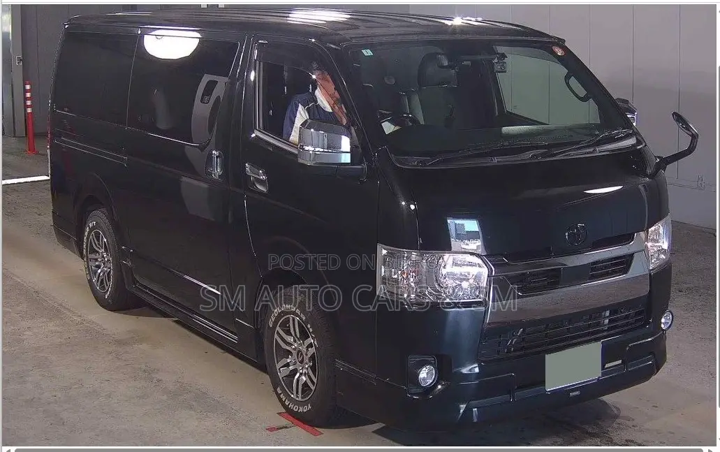 Toyota HiAce 2021 Black