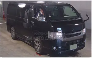 Toyota HiAce 2021 Black