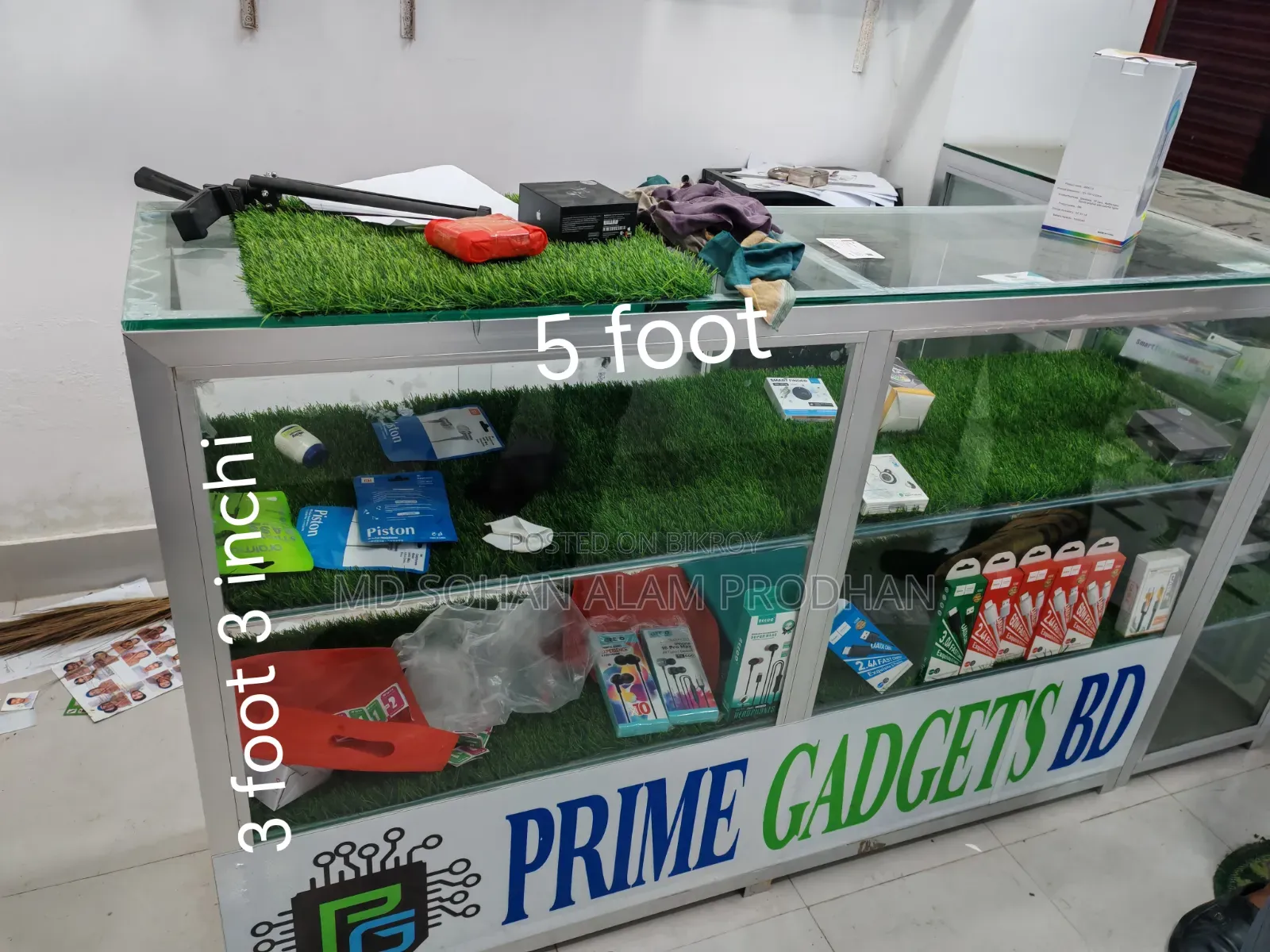 Showcase Shop