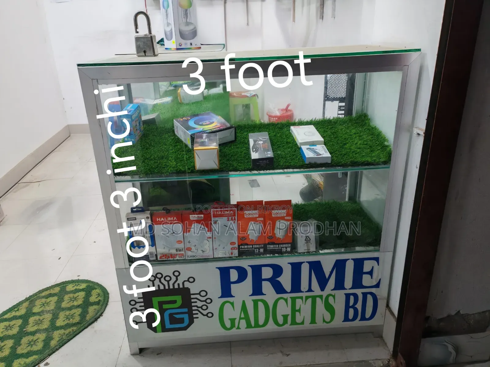 Showcase Shop