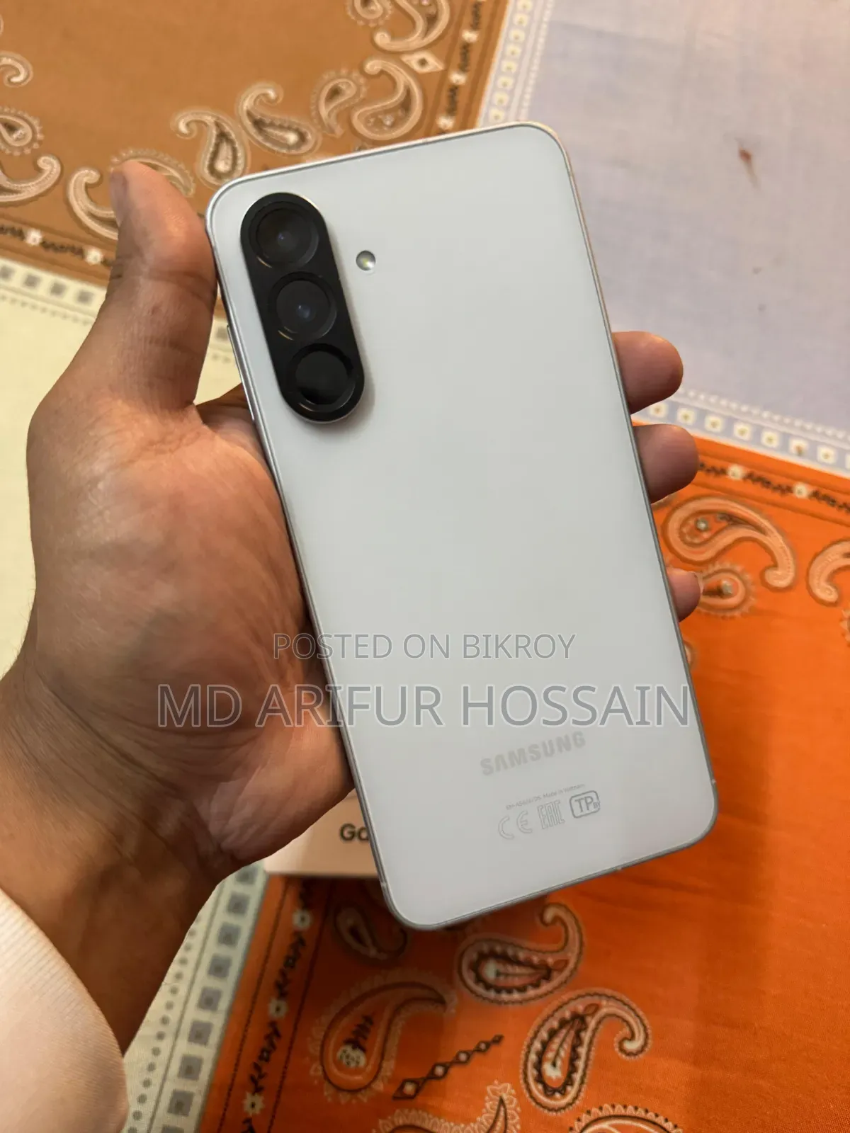 স্যামসাং গ্যালাক্সি এ৫৬ ২৫৬ জিবি সাদা
