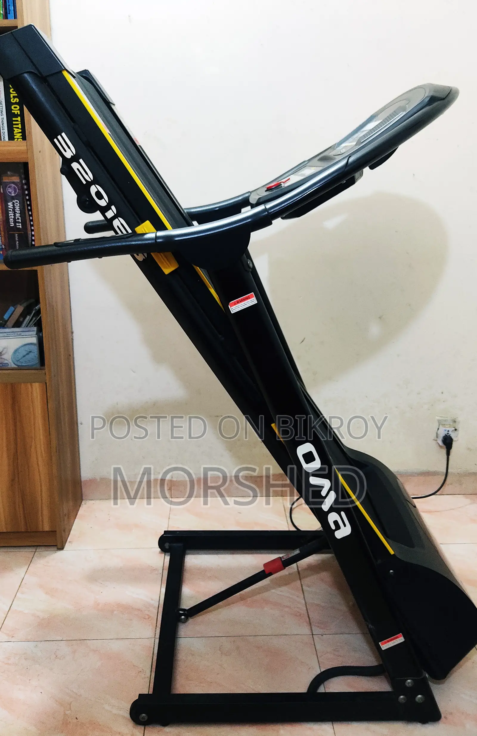 OMA Fitness 3201 EB Motorized Treadmill (2.25 HP)