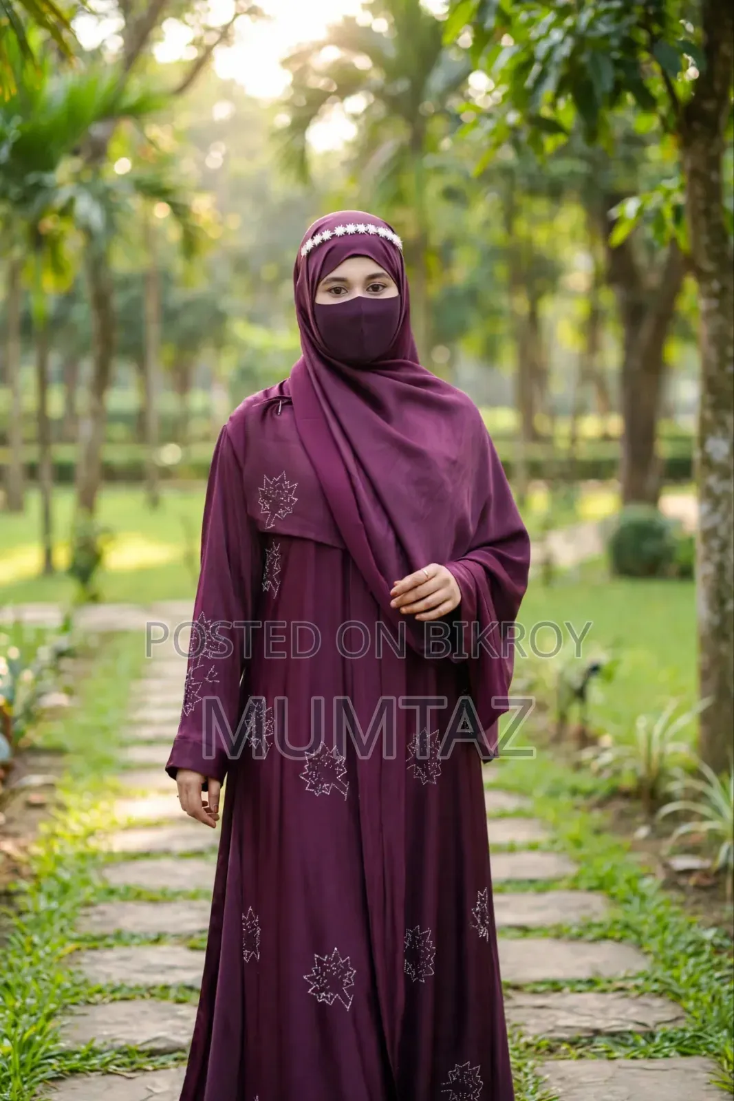 আফরিন স্টোন বোরকা (শুধু বোরকা)