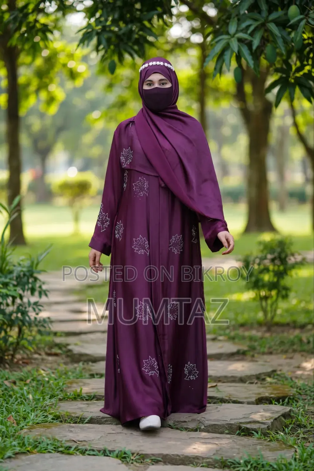 আফরিন স্টোন বোরকা (শুধু বোরকা)