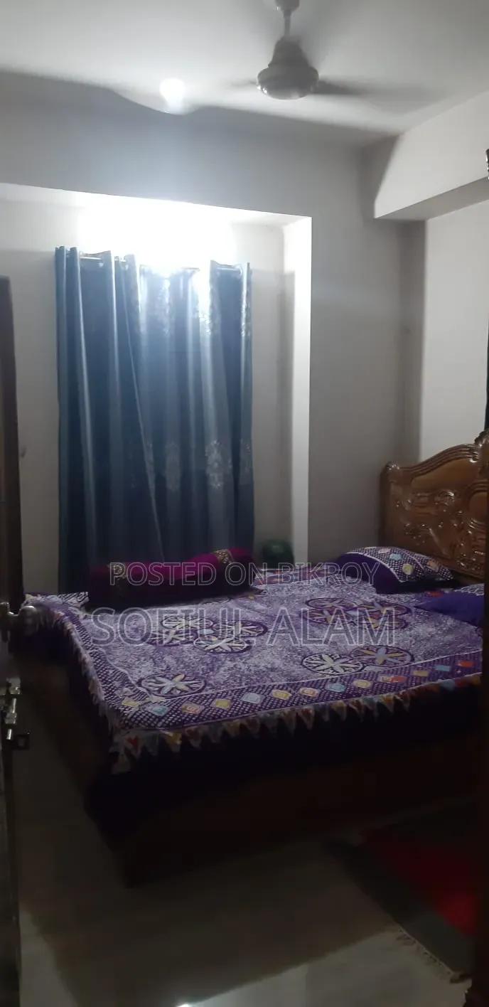 ঢাকা উদ্যানের ফার্নিশড ৩ বেডরুমের অ্যাপার্টমেন্ট বিক্রয়