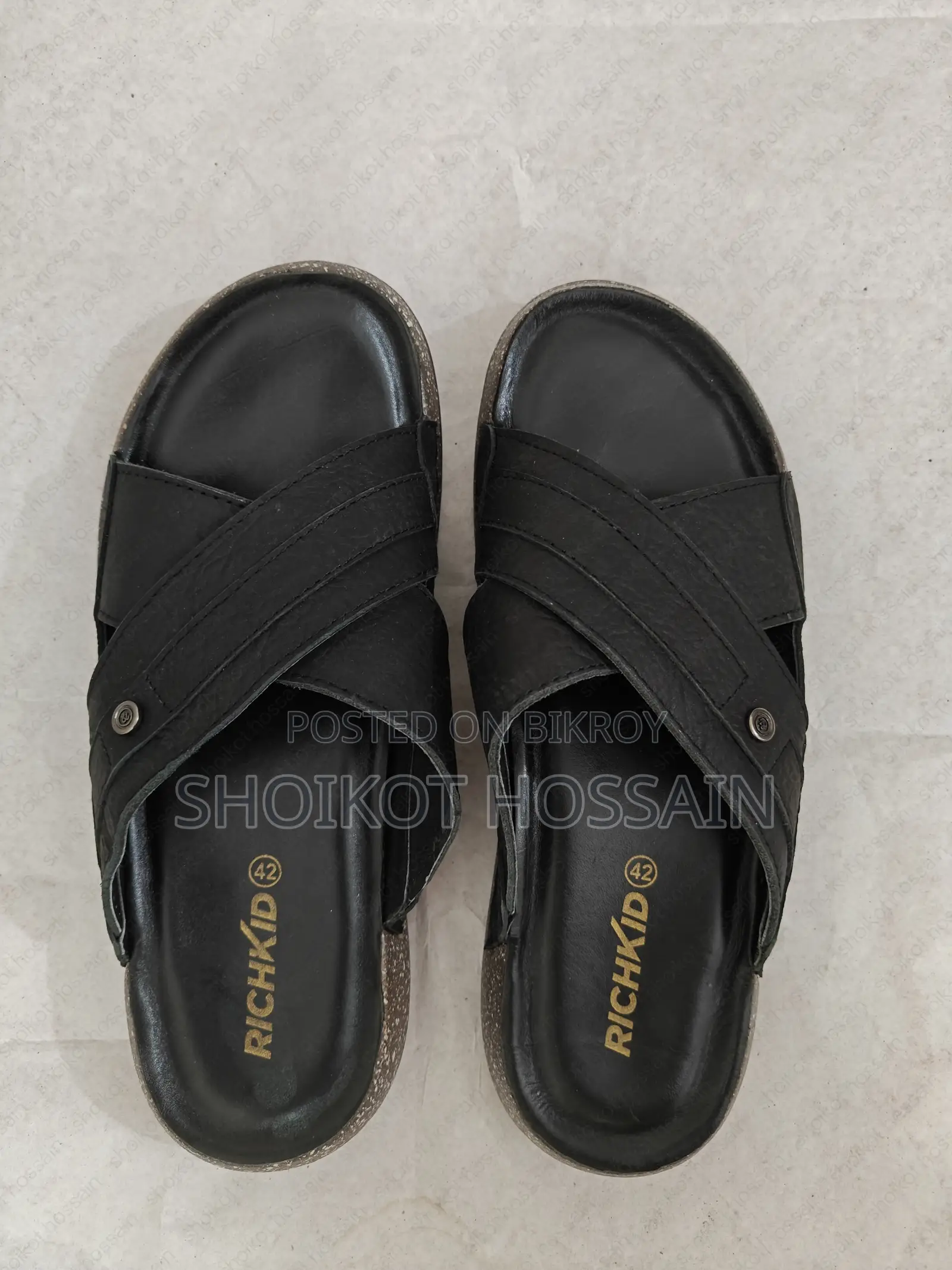 ক্রস কমফোর্টেবল স্যান্ডেল ব্ল্যাক