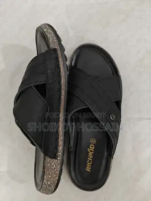 ক্রস কমফোর্টেবল স্যান্ডেল ব্ল্যাক