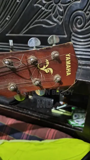 Yamaha Guitar Model