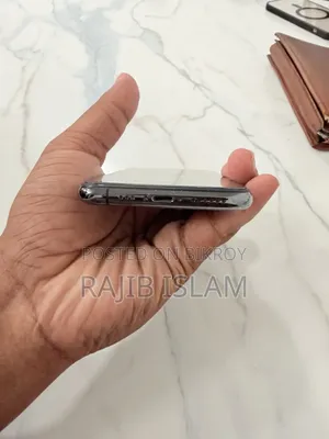 New Apple iPhone 11 Pro 256 GB Bronze