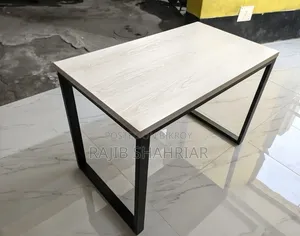 ব্র্যান্ড নিউ টেবিল / কম্পিউটার ডেস্ক