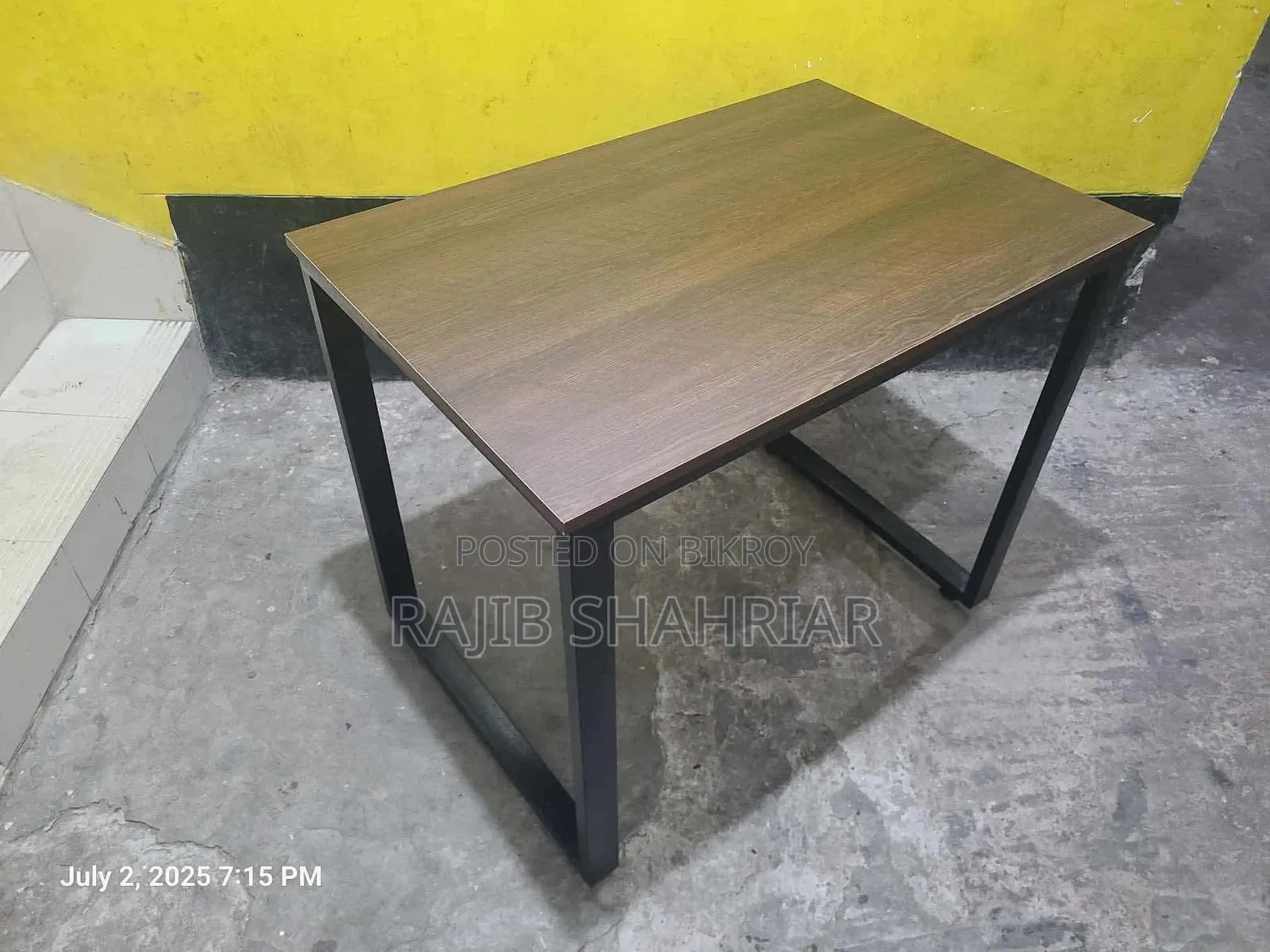 ব্র্যান্ড নিউ টেবিল / কম্পিউটার ডেস্ক