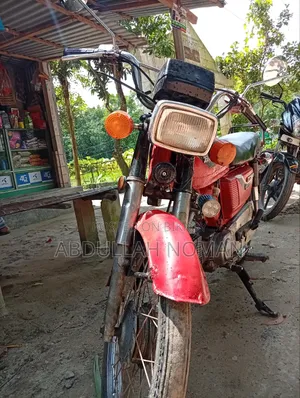 Honda 1998 Red