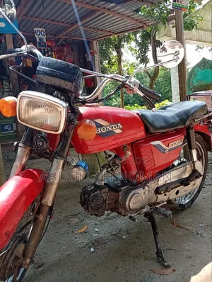Honda 1998 Red