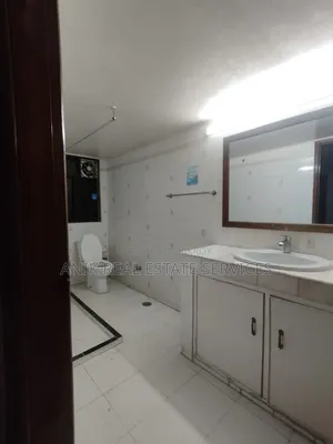 গুলশান নর্থের জন্য ২৮০০ বর্গফুটের অফিস স্পেস ভাড়া