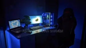 Desktop Computer MSI Model 32GB AMD Ryzen 7 SSD 512GB