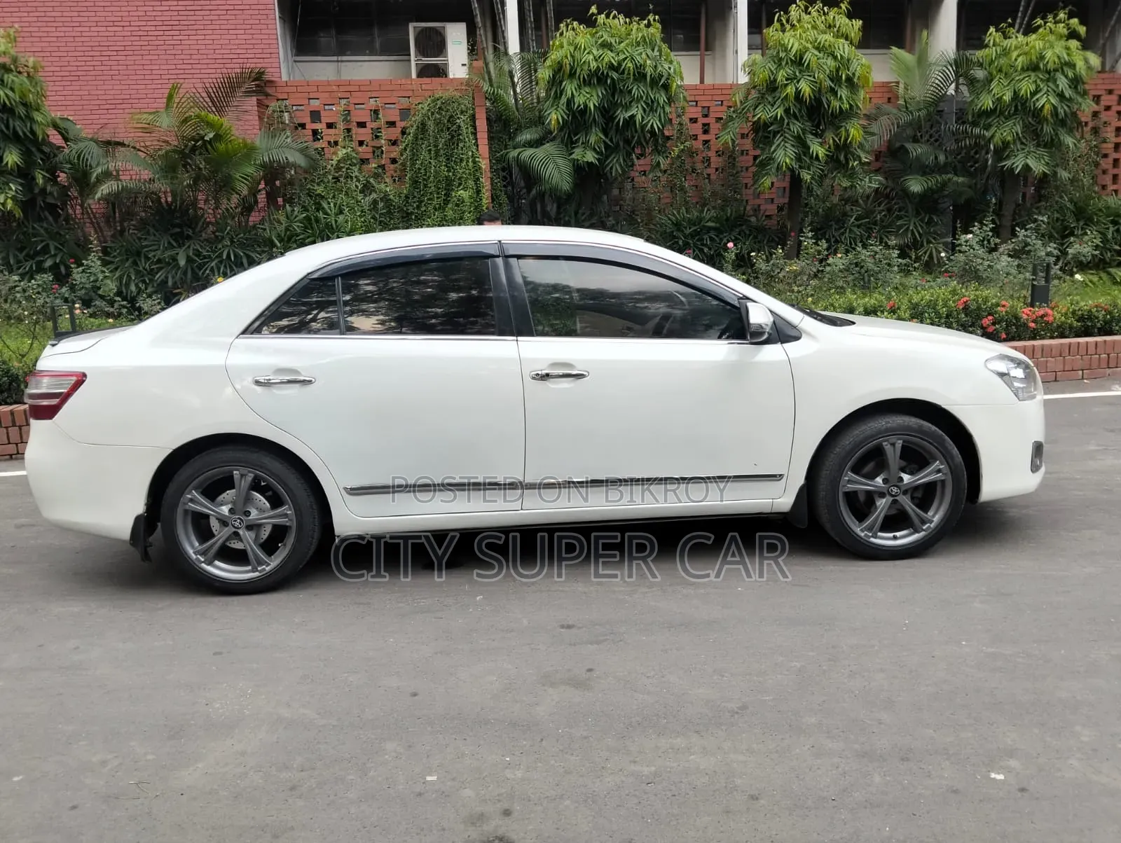 Toyota Premio 2015 White