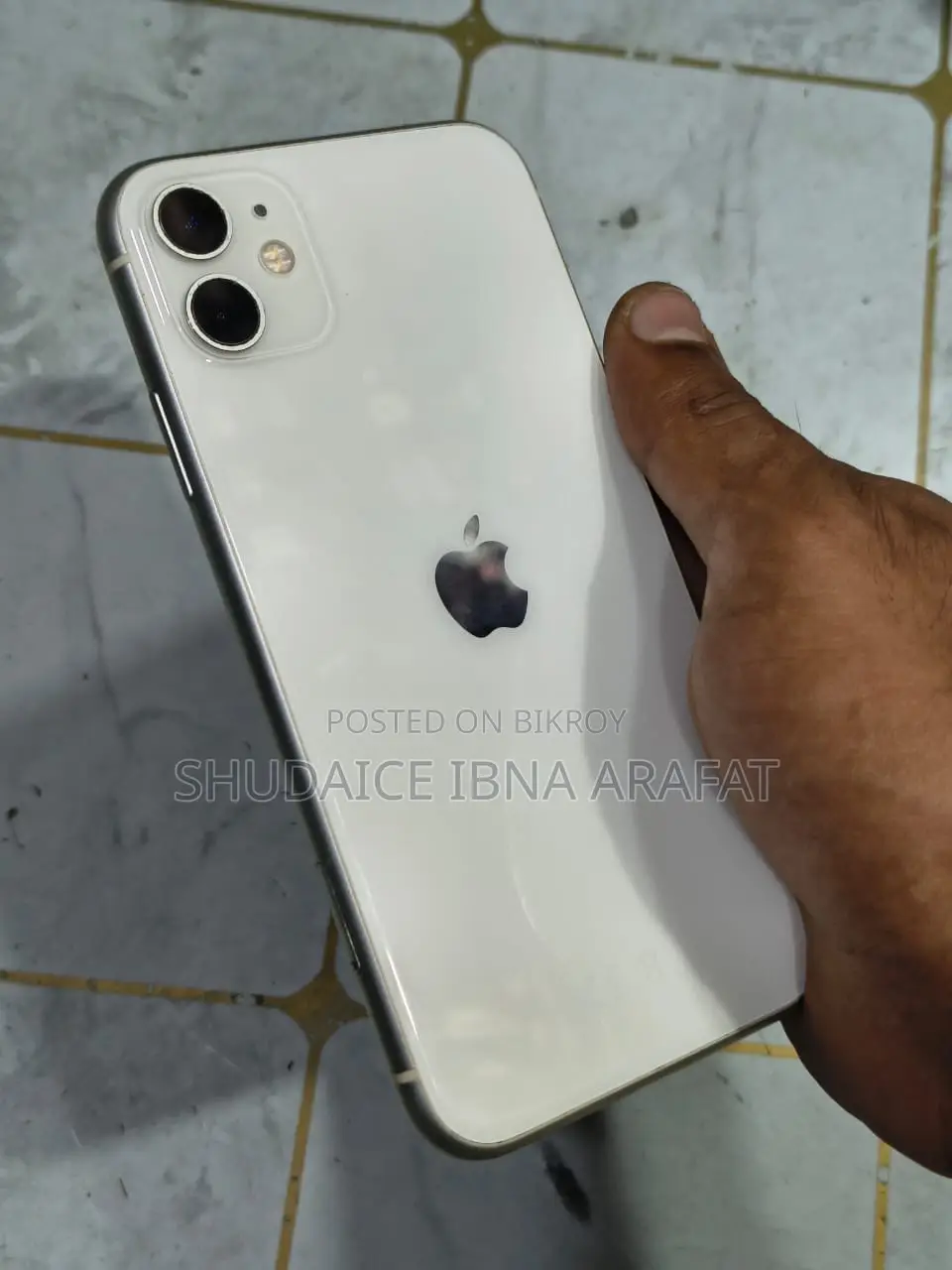 অ্যাপল আইফোন ১১ ১২৮ জিবি হোয়াইট