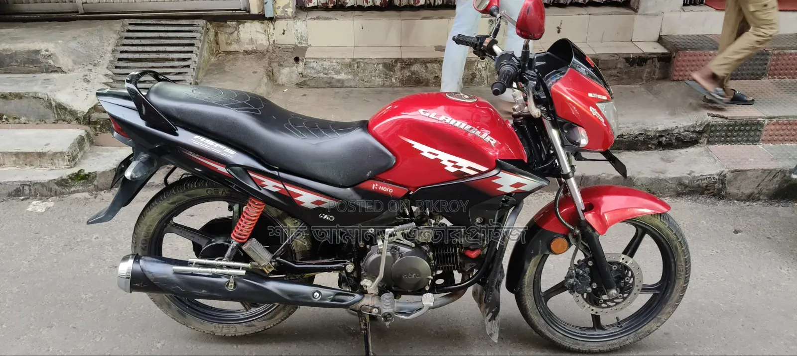 হিরো গ্ল্যামার ২০২৪ লাল