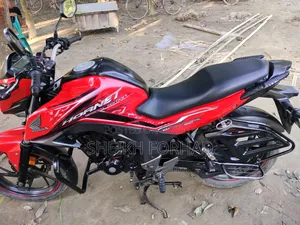 হন্ডা হর্নেট ২০১৯ লাল