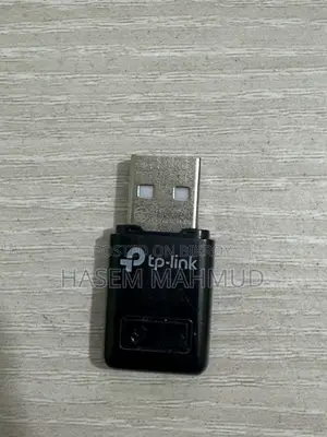 ওয়্যারলেস ইউএসবি অ্যাডাপ্টার