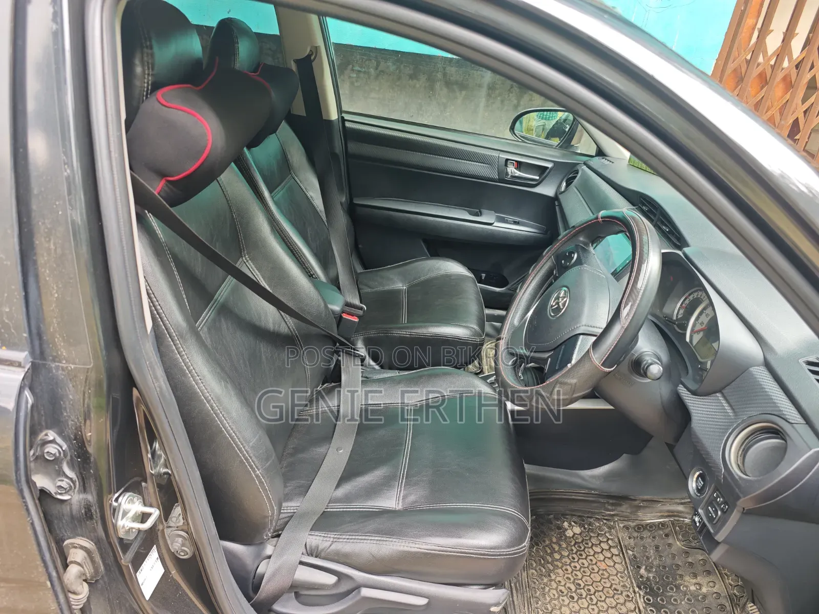 Toyota Corolla 2013 Black