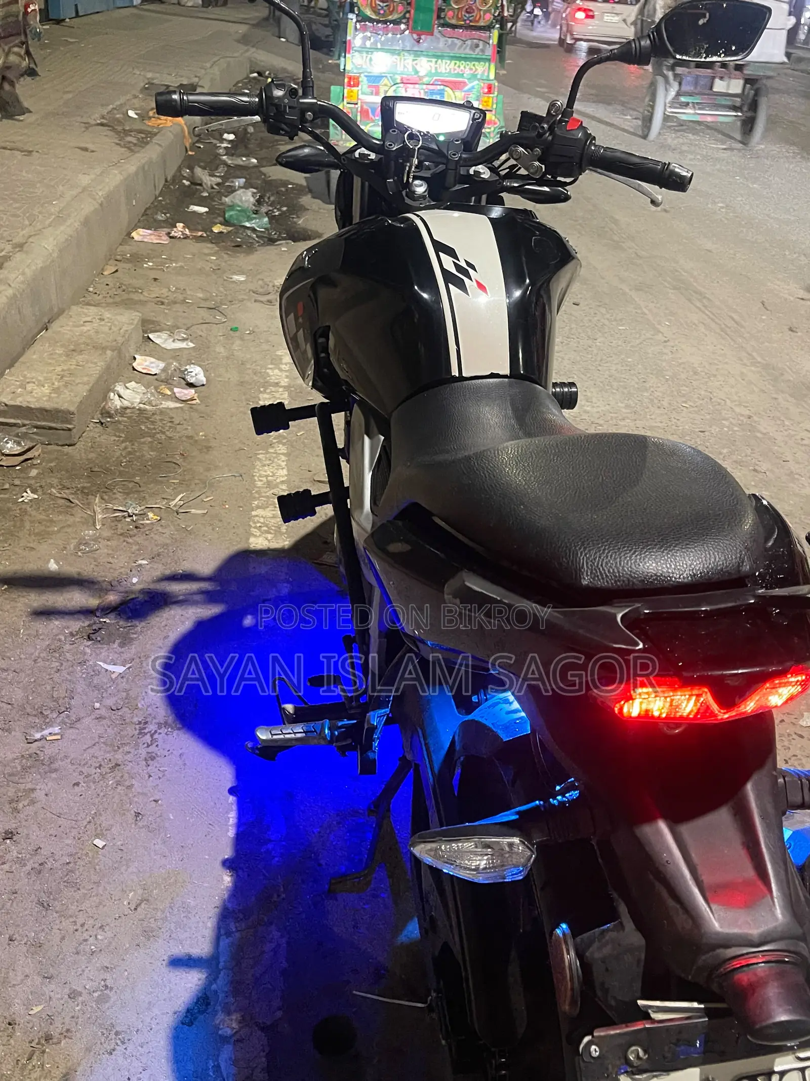 টিভিএস আপাচি আরটিআর ১৬০ ৪ভি ২০২২ ব্ল্যাক