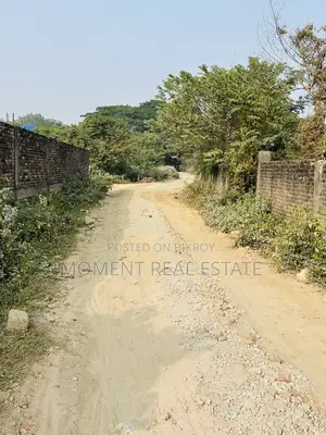 1650 SQFT Flat Land Share Sale Beside Uiu University