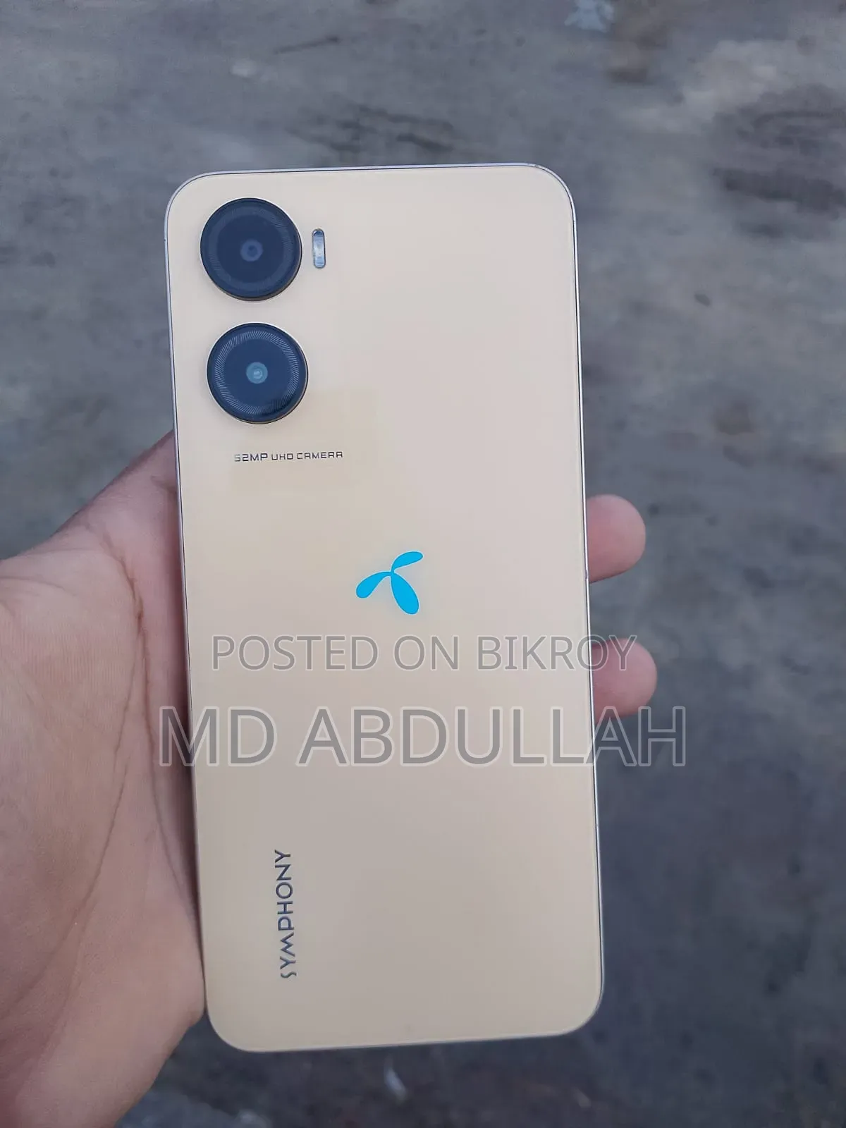 Mobile Phone 64 GB Gold