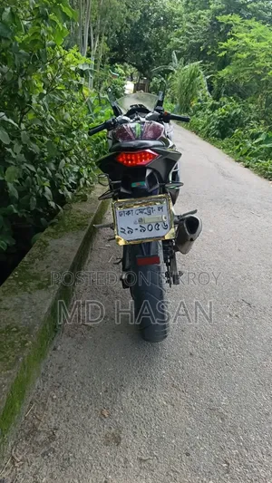 মোটরসাইকেল ২০১৯ নীল