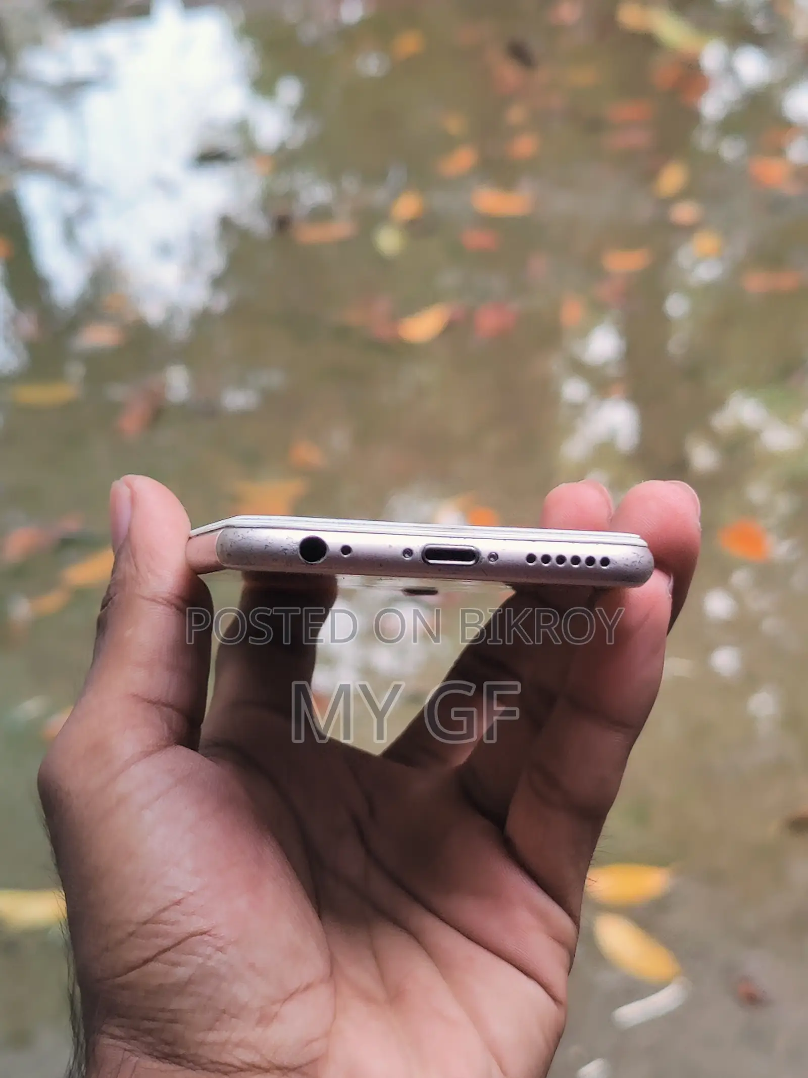 Apple iPhone 6s 64 GB Gold