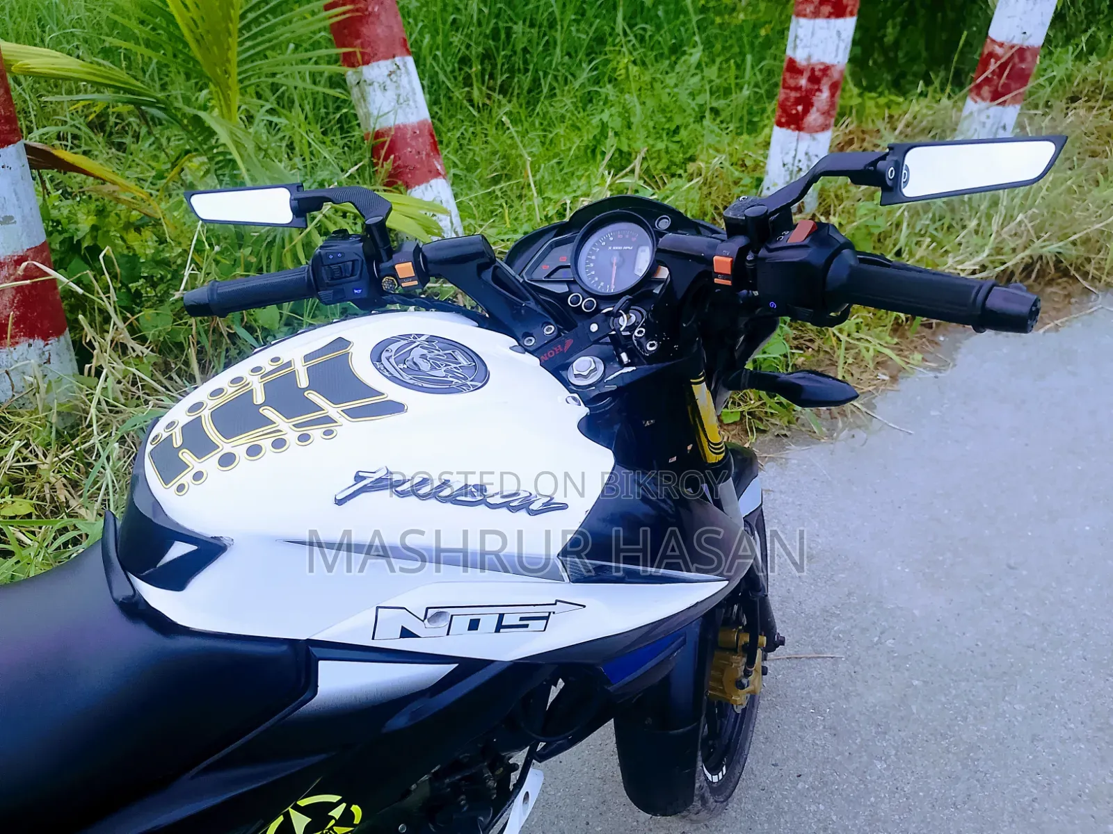 Bajaj Pulsar NS 160 2020 White