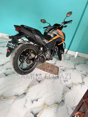Honda Hornet 2021 Orange