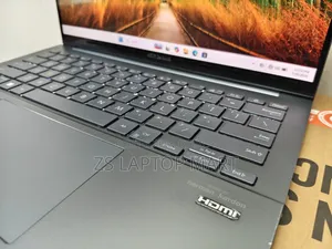 Laptop ASUS Zenbook 14 OLED 8GB Intel Core Ultra 5 SSD 500GB
