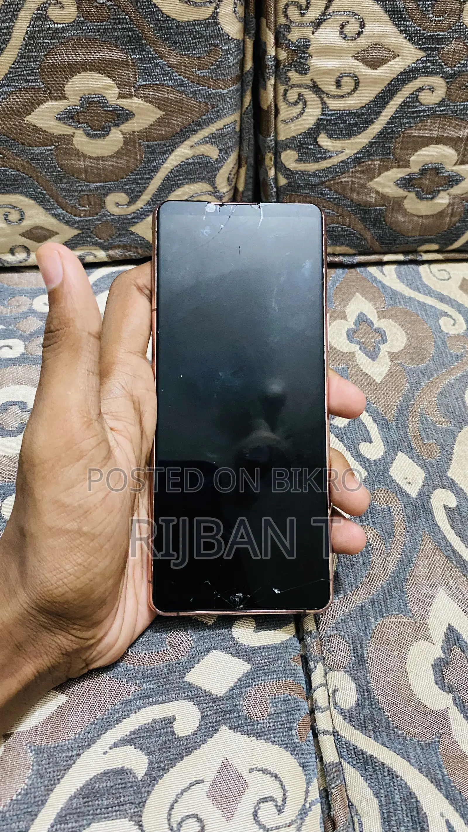 সনি এক্সপেরিয়া ৫ ৩য় প্রজন্ম ১২৮ জিবি পিংক