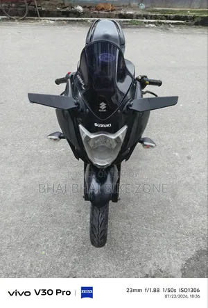সুজুকি জিক্সার এসএফ ২০১৯ ব্ল্যাক
