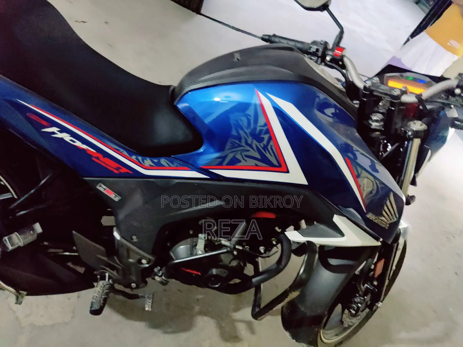 হোন্ডা হর্নেট ২০১৯ নীল