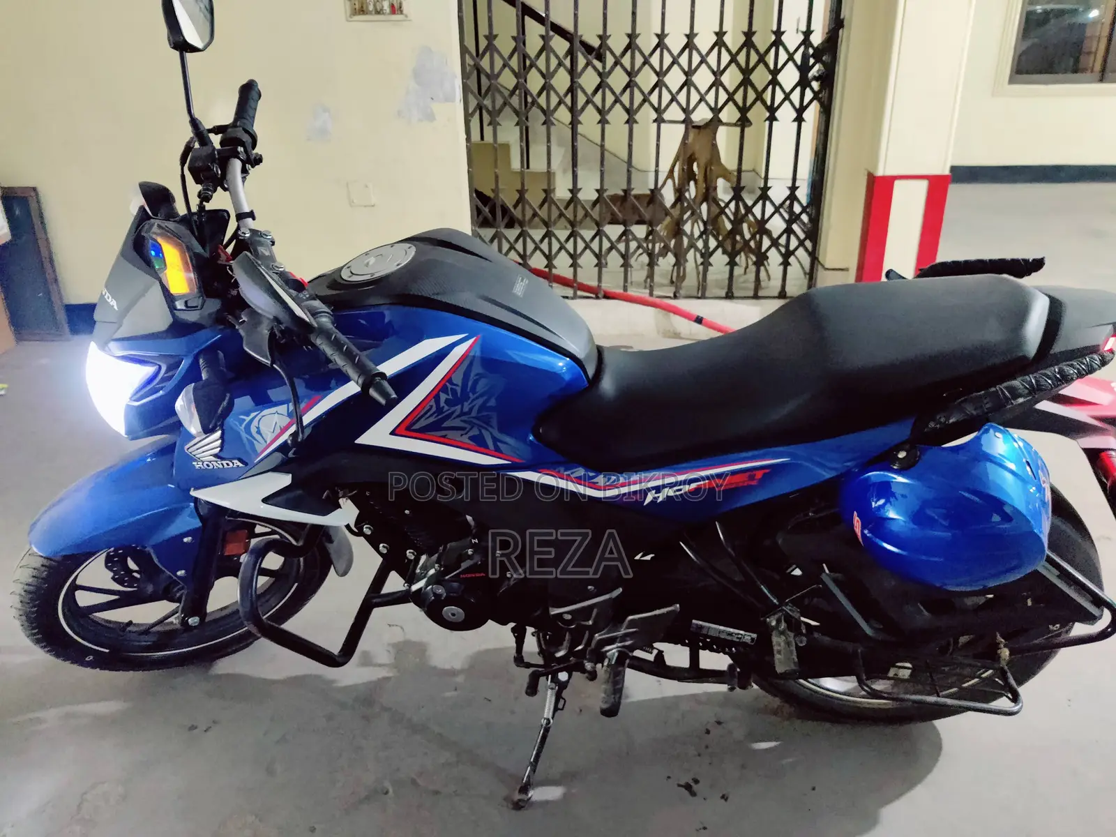 হোন্ডা হর্নেট ২০১৯ নীল