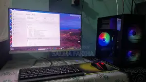 Desktop Computer 8GB AMD Ryzen 5 SSD 256GB