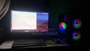 Desktop Computer 8GB AMD Ryzen 5 SSD 256GB