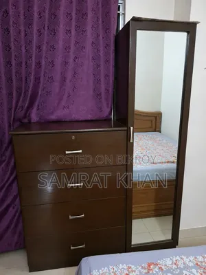 Wooden Dressing Table With Mirror Storage Cabinet