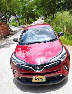 টয়োটা সি-এইচআর ২০১৭ রেড
