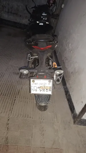 সুজুকি জিক্সার এসএফ ২০২২ ব্ল্যাক